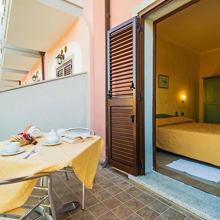 Camere Magnolia Cala Liberotto Bagian luar foto